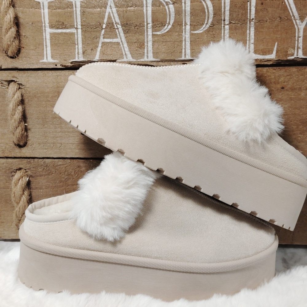Mudd Stormy Suede Faux Fur lined Mules/Clogs Women's Size 8 NWT